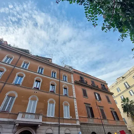 Al Colosseo, Il Tuo Balcone Segreto Apartment *