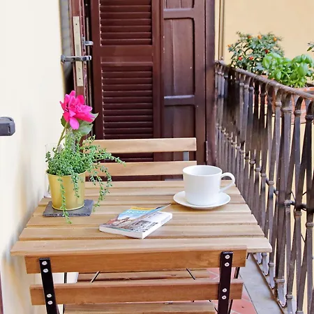 Al Colosseo, Il Tuo Balcone Segreto Apartment Rome