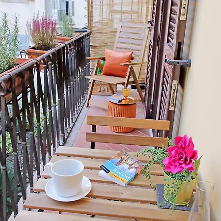 Al Colosseo, Il Tuo Balcone Segreto Apartment *